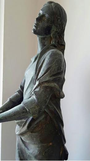 Zenga - Bronze Maiden with Flowers
